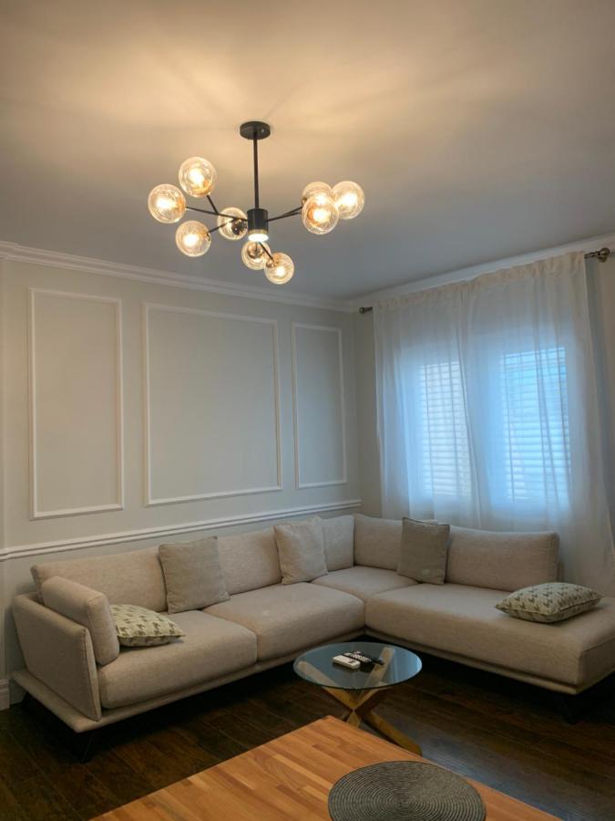 Royal Apartament Durrës Esterno foto